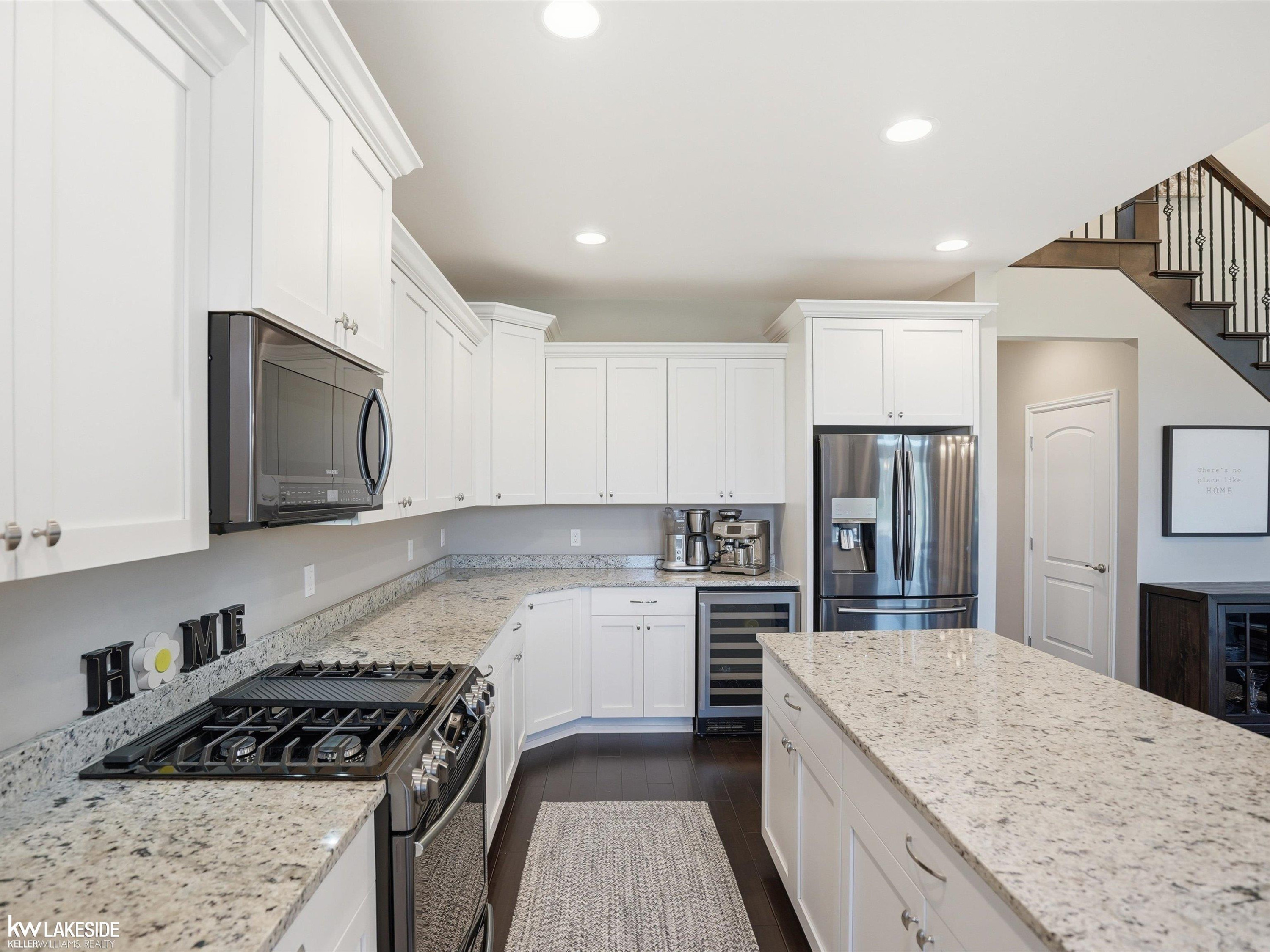 54958 Lawson Creek Drive, Shelby Twp, MI 48316 — Photo 8