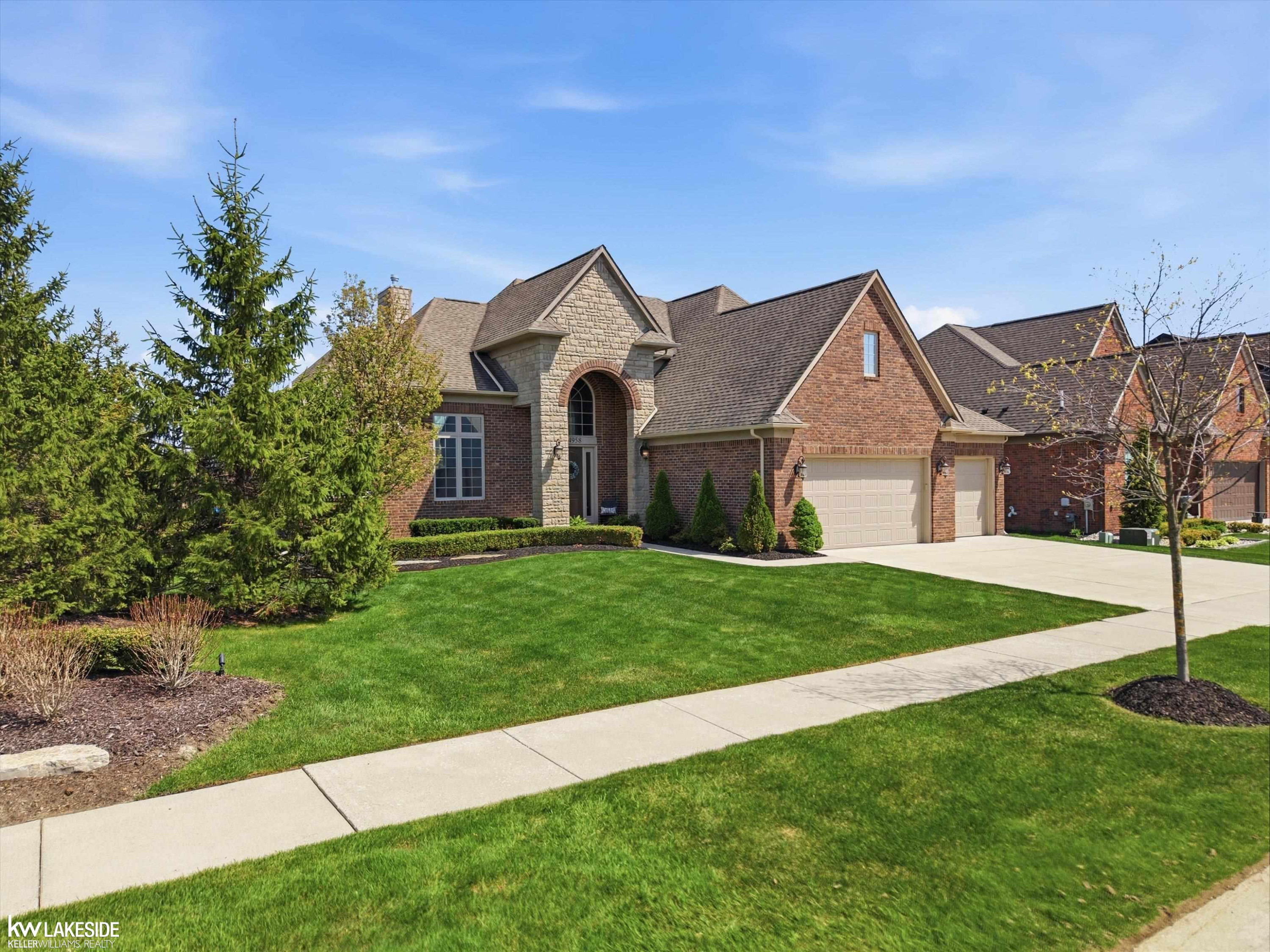 54958 Lawson Creek Drive, Shelby Twp, MI 48316 — Photo 41