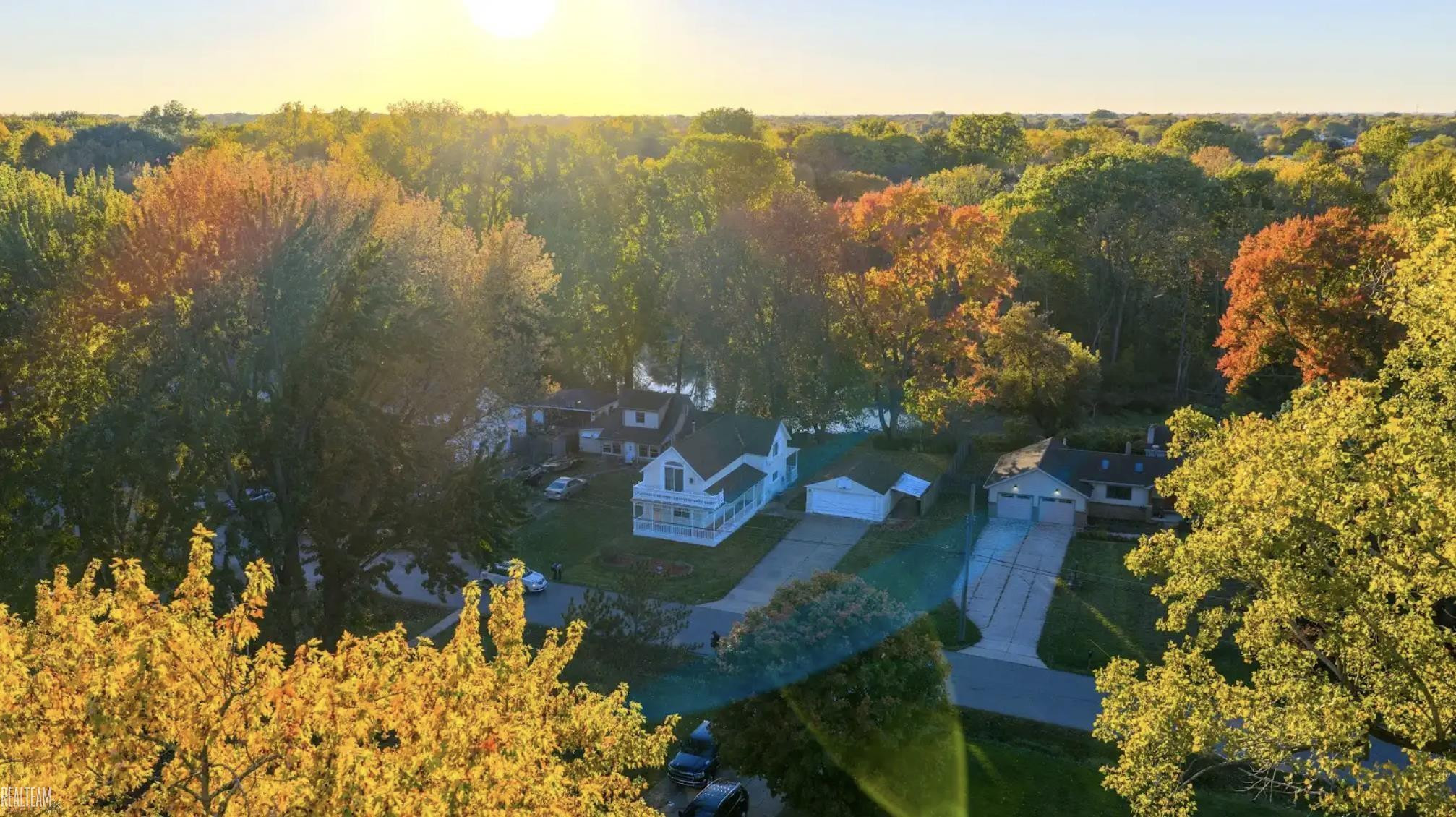 260 Riverside Drive, Mount Clemens, MI 48043 — Photo 3