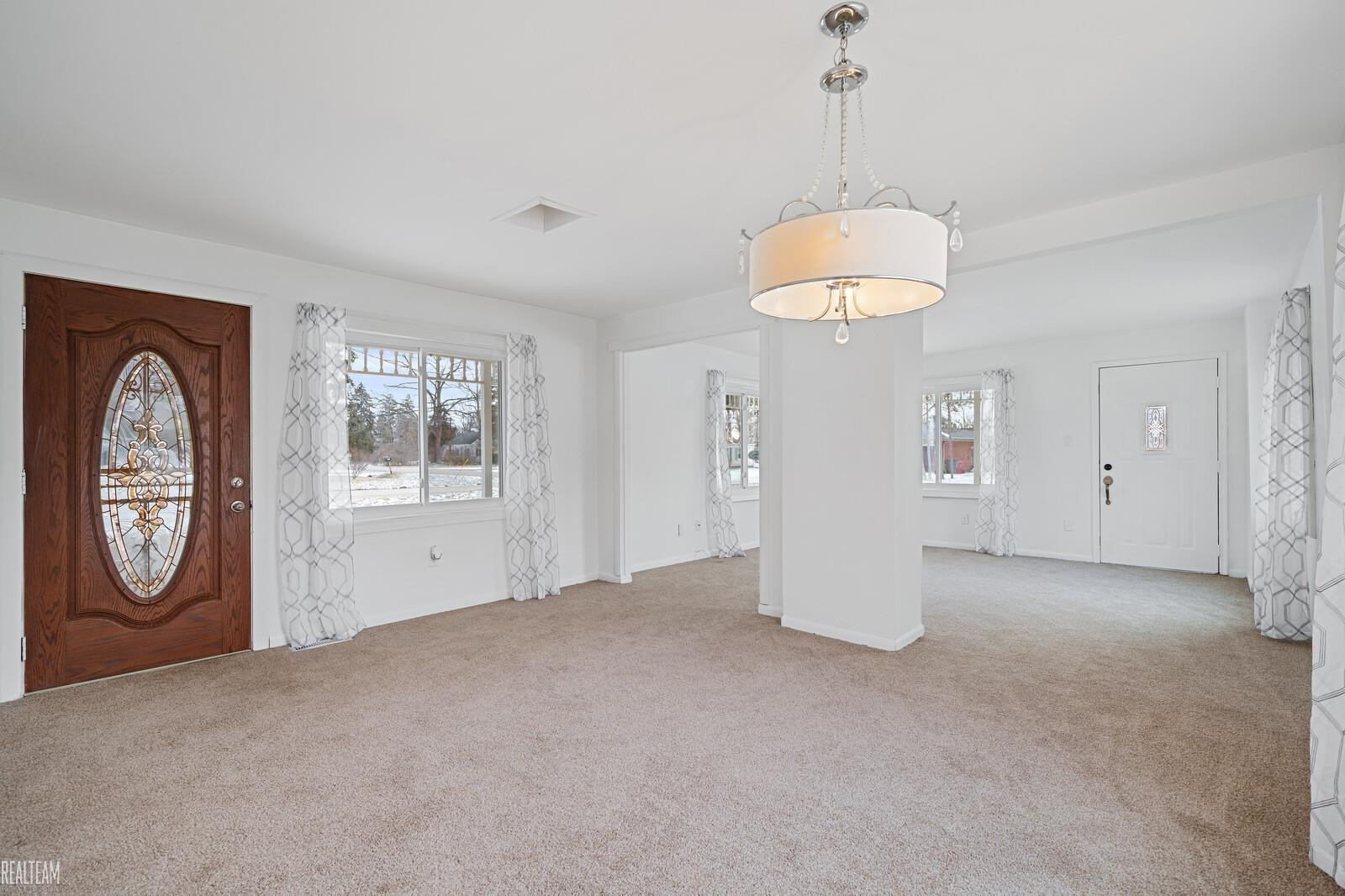260 Riverside Drive, Mount Clemens, MI 48043 — Photo 8