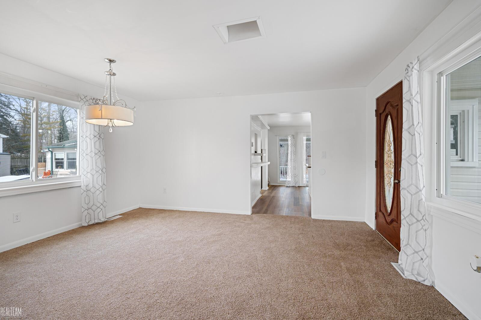 260 Riverside Drive, Mount Clemens, MI 48043 — Photo 11