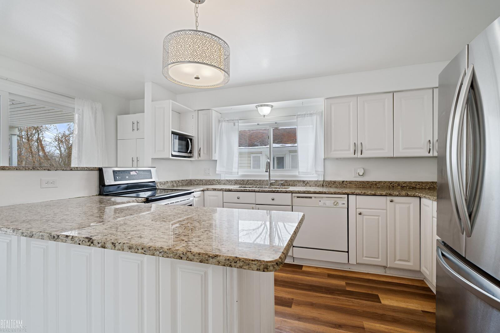 260 Riverside Drive, Mount Clemens, MI 48043 — Photo 13