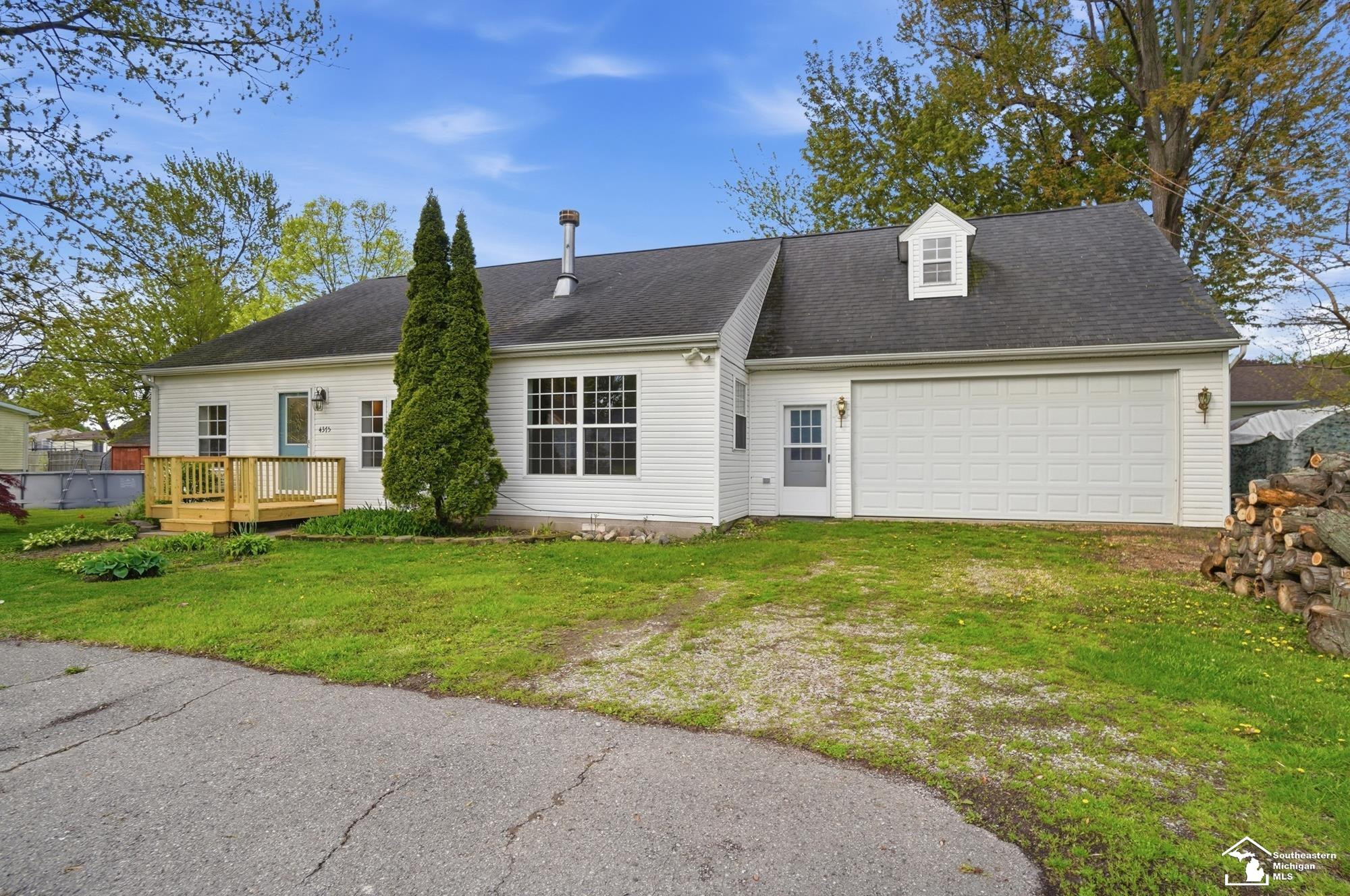 4375 5th Street, Newport, MI 48166 — Photo 2