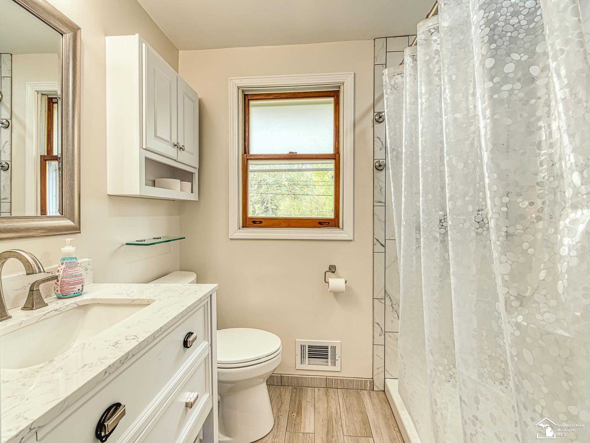 11952 Grafton Road, Carleton, MI 48117 — Photo 13