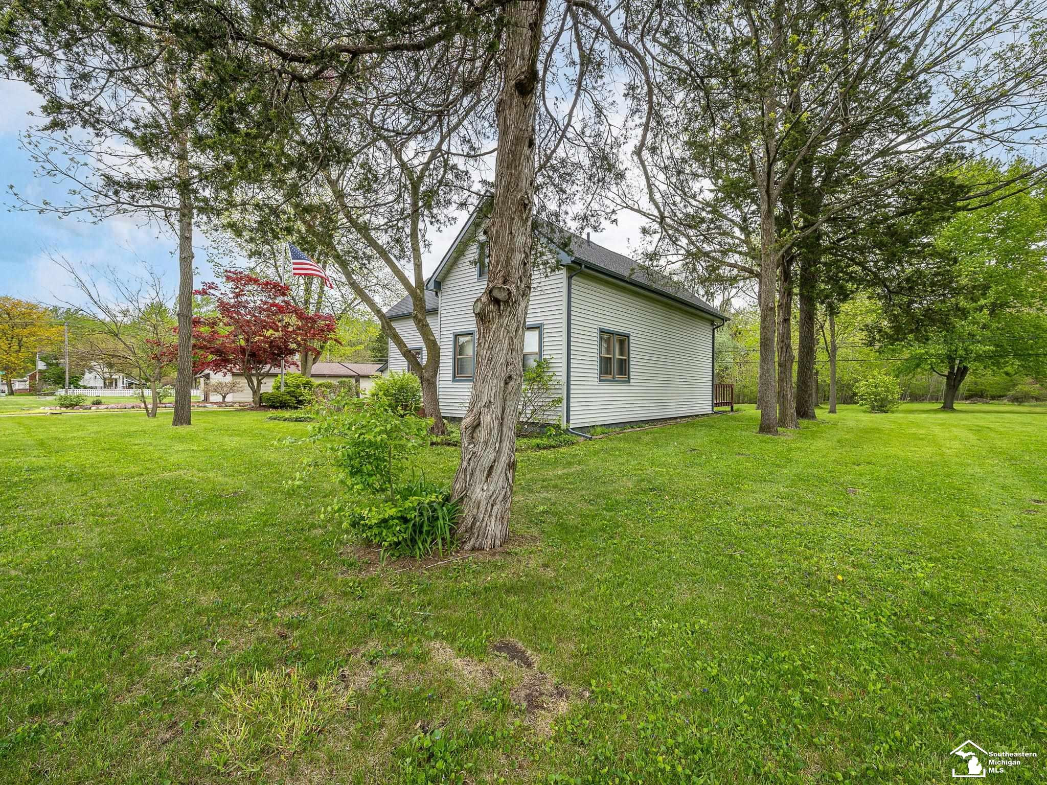 11952 Grafton Road, Carleton, MI 48117 — Photo 25