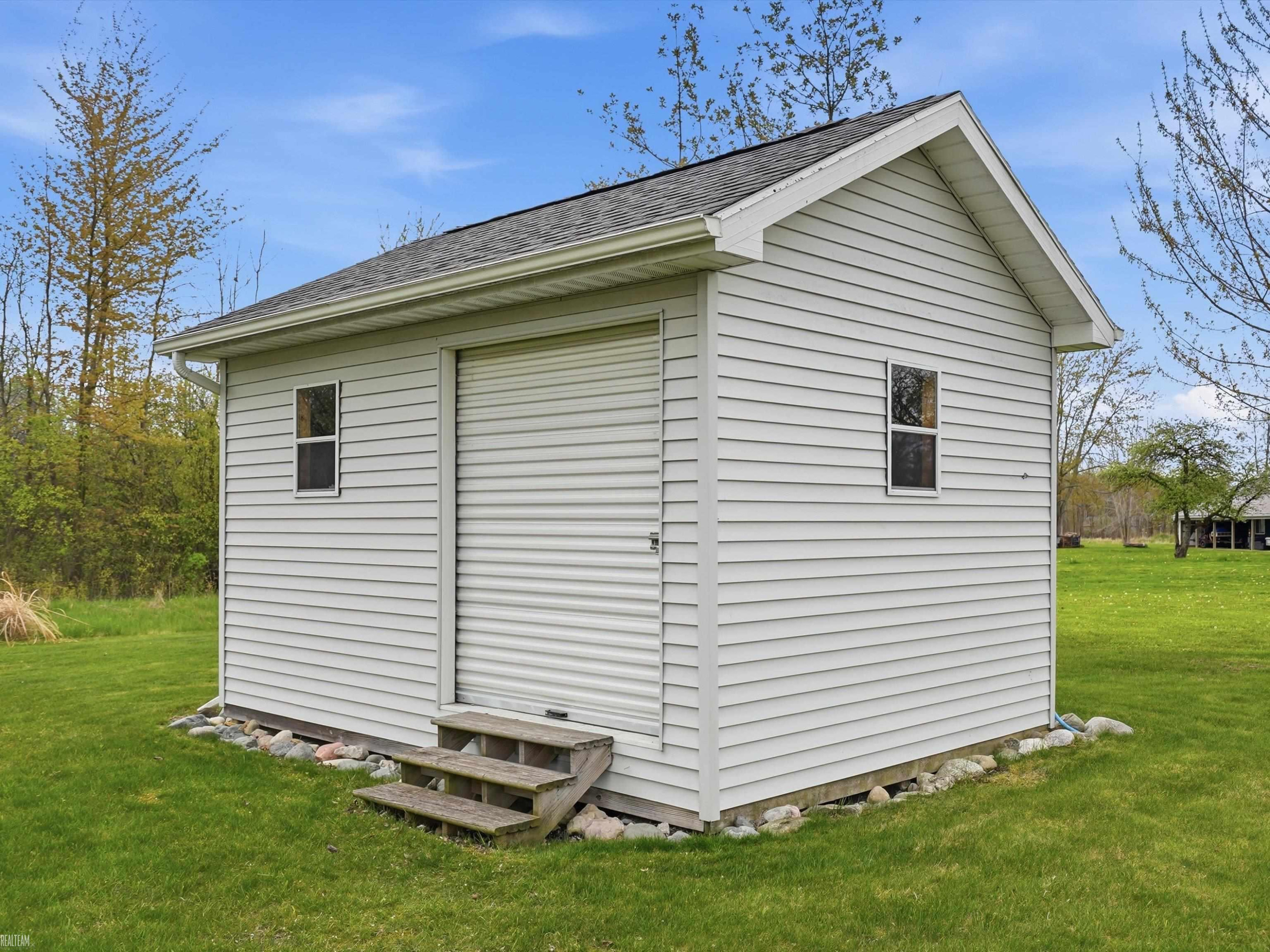 4673 Smiths Creek Road, Kimball, MI — Photo 23
