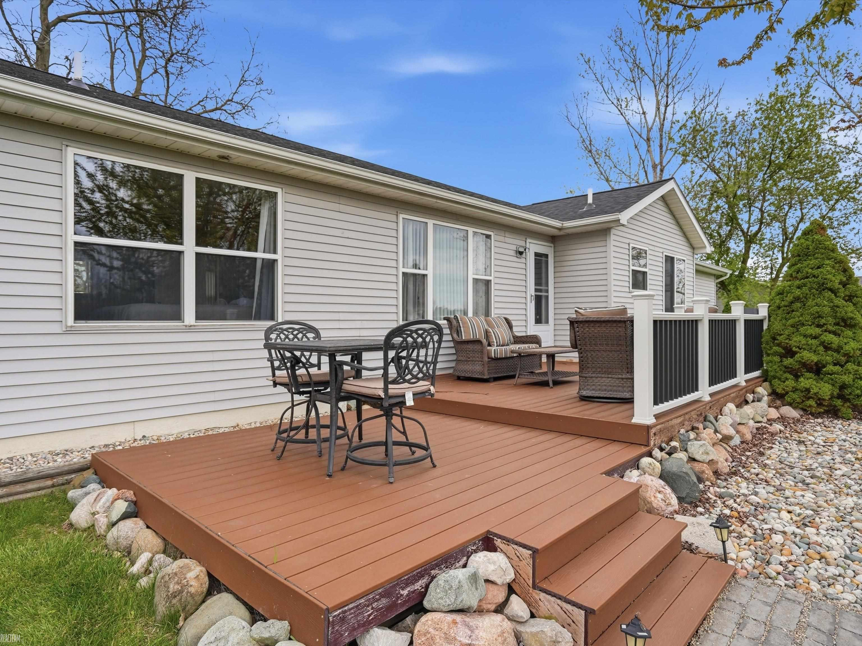 4673 Smiths Creek Road, Kimball, MI — Photo 29