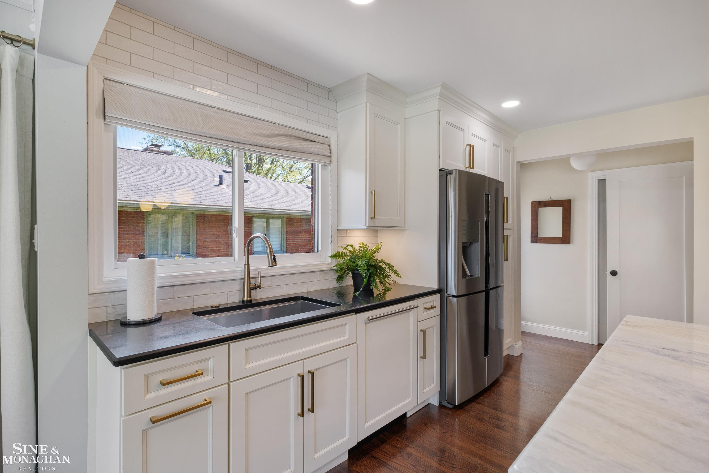 56 Hampton Road, Grosse Pointe Shores, MI 48236 — Photo 17