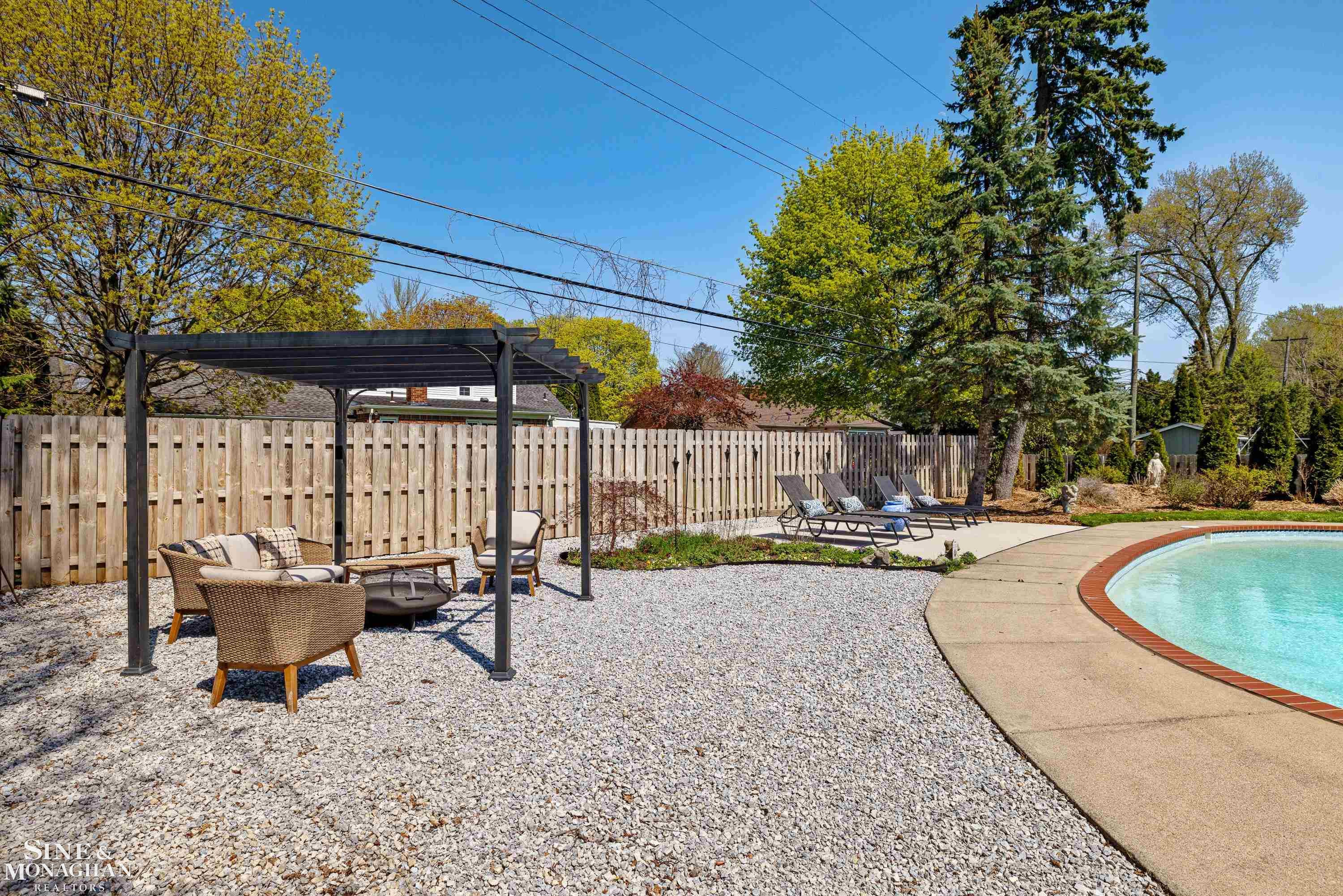 56 Hampton Road, Grosse Pointe Shores, MI 48236 — Photo 34
