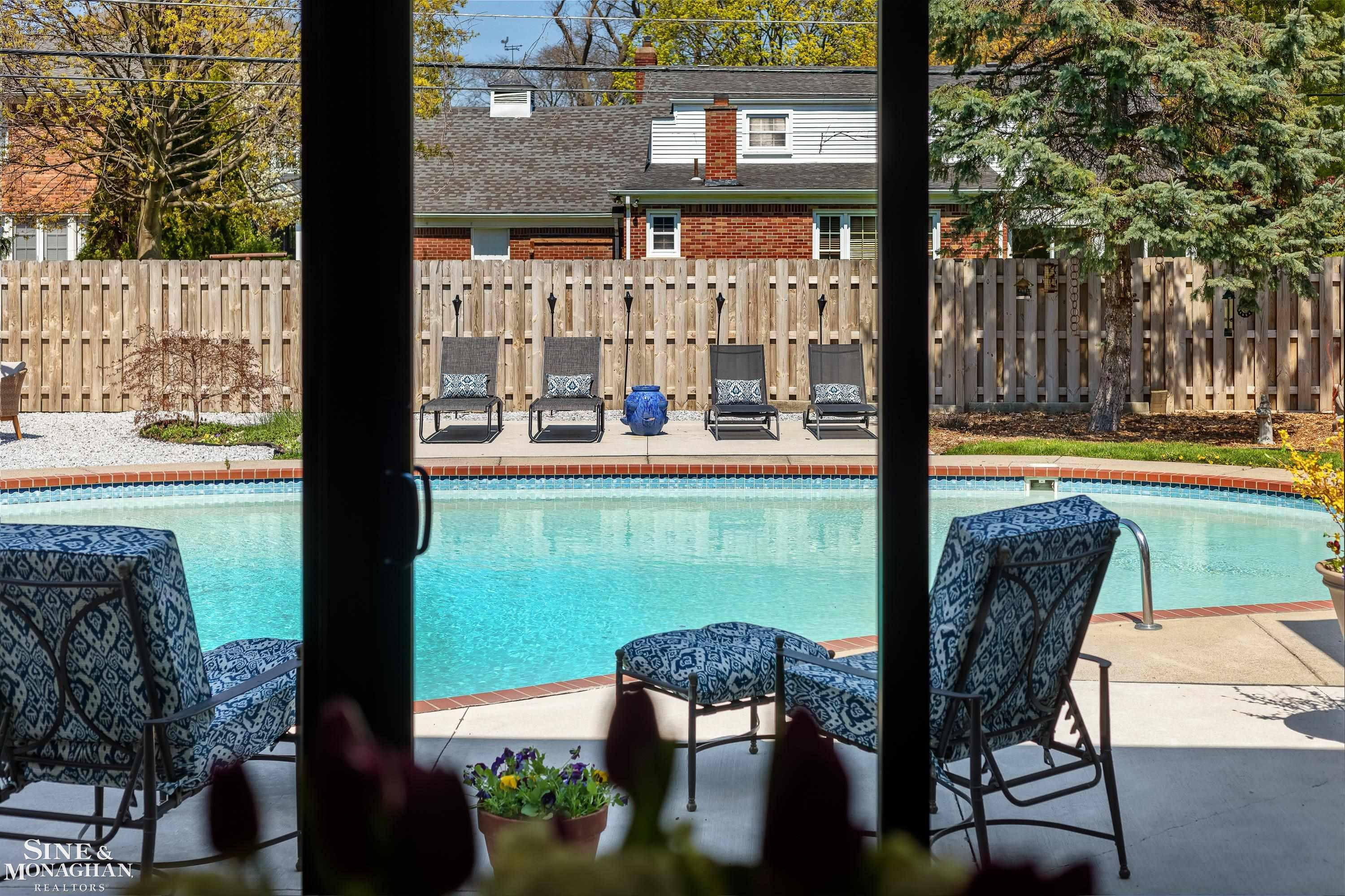 56 Hampton Road, Grosse Pointe Shores, MI 48236 — Photo 37