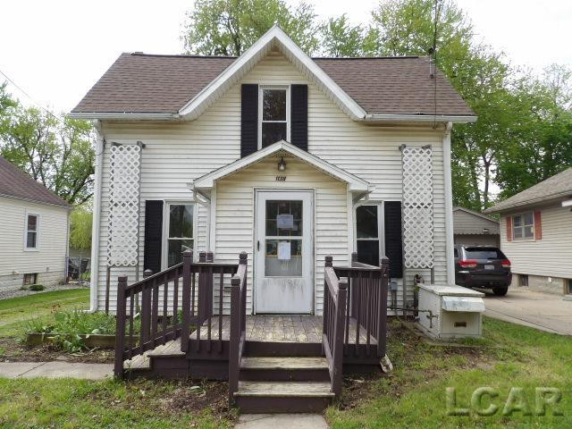 1138 E Hunt Street, Adrian, MI 49221 — front exterior