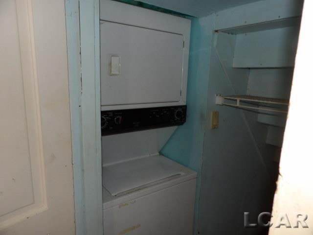 1138 E Hunt Street, Adrian, MI 49221 — Photo 8