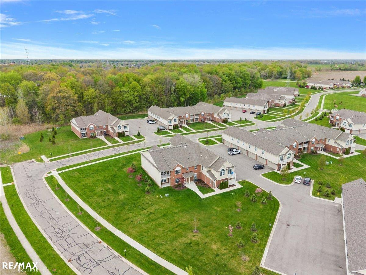 22095 Aberdeen Drive, MI 48042 — Photo 8