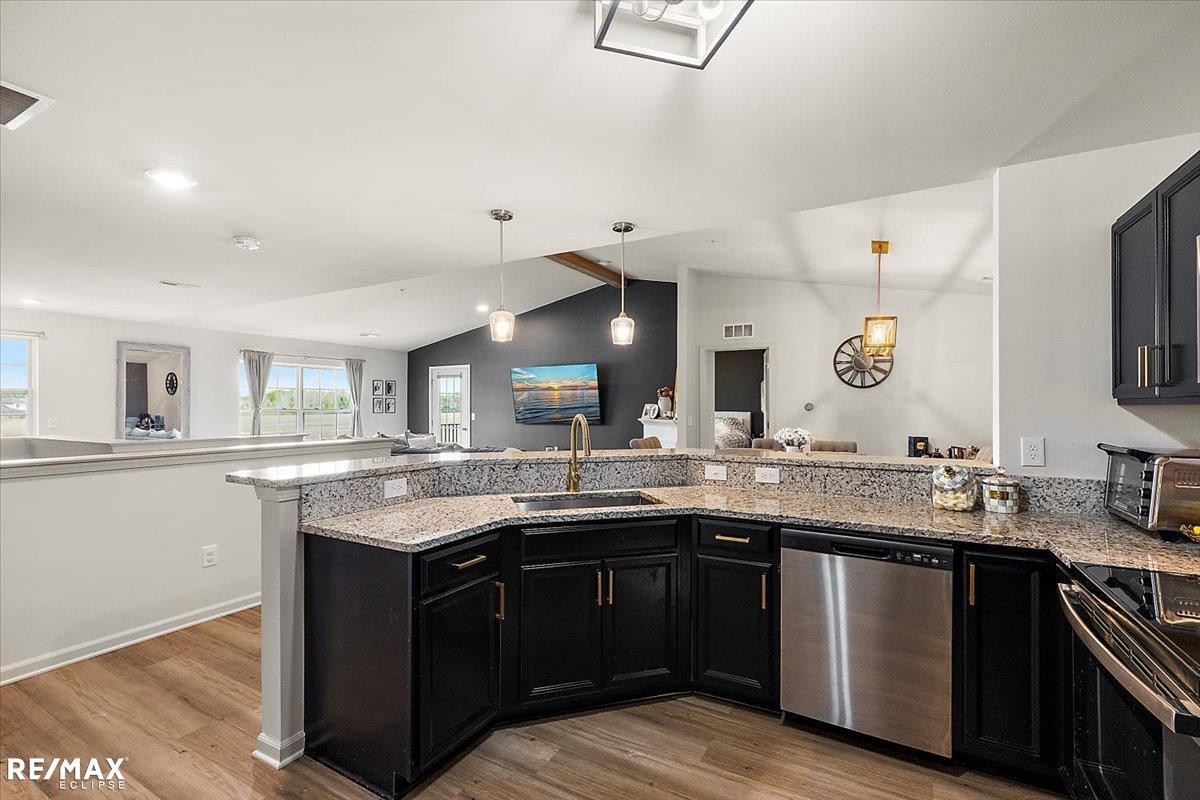 22095 Aberdeen Drive, MI 48042 — Photo 27