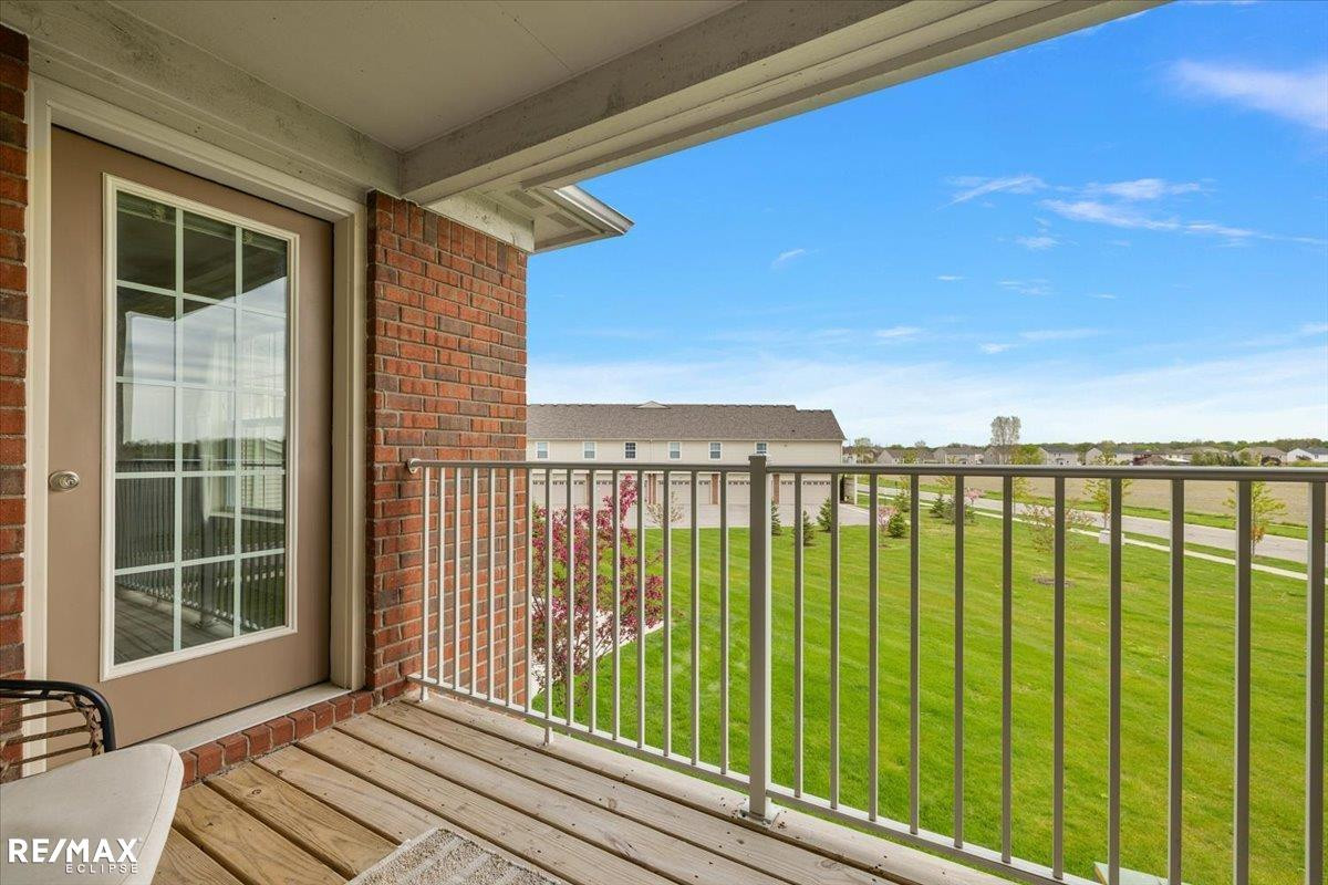22095 Aberdeen Drive, MI 48042 — Photo 32
