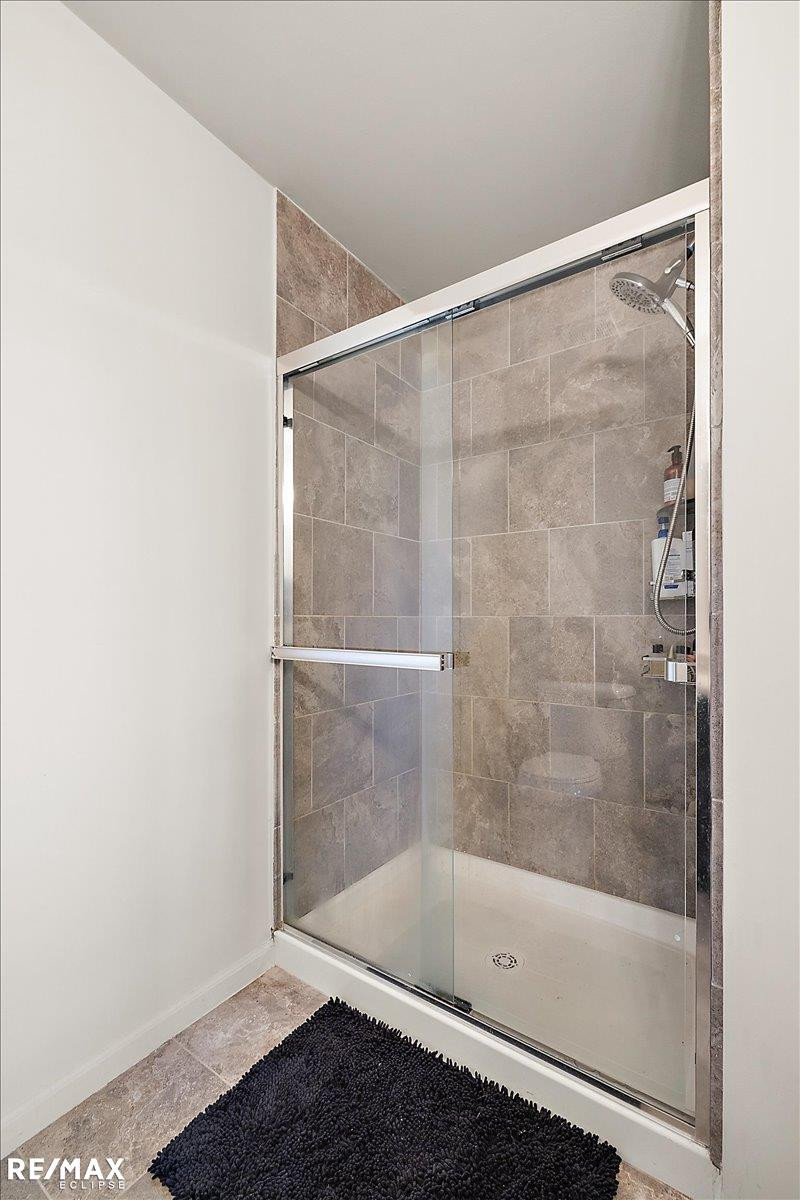 22095 Aberdeen Drive, MI 48042 — Photo 38