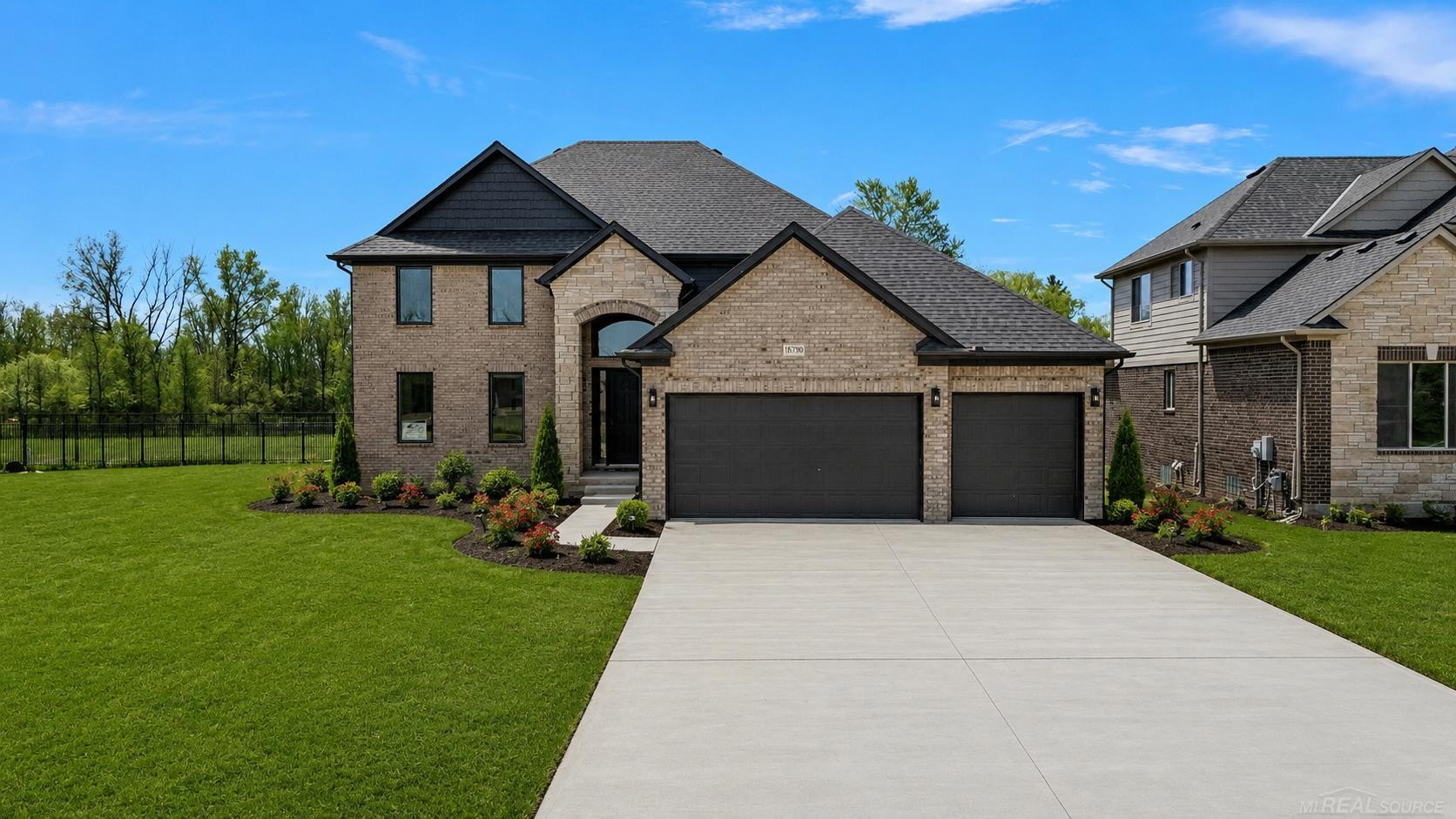 18790 Via Firenze Drive, Macomb, MI 48044 — Photo 2