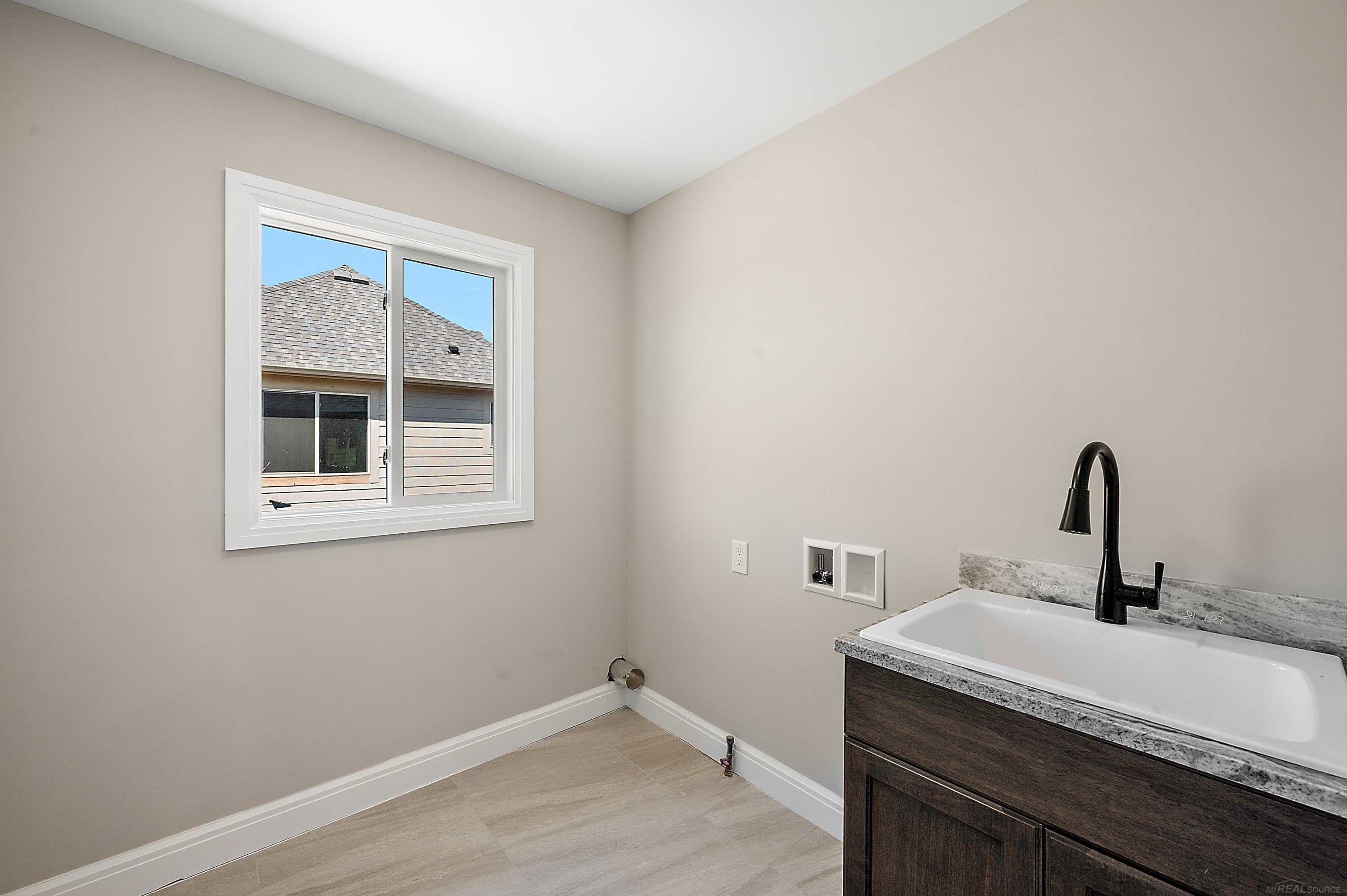 18790 Via Firenze Drive, Macomb, MI 48044 — Photo 39
