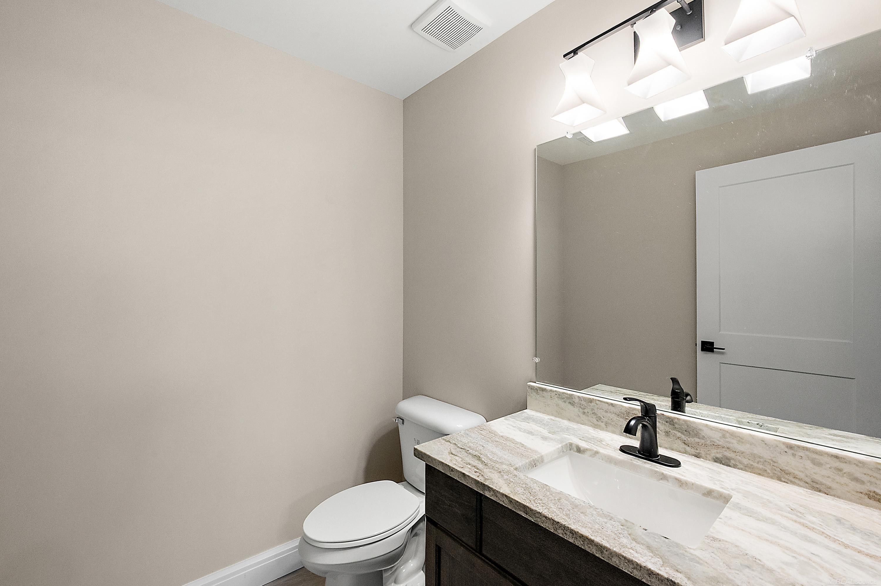 18790 Via Firenze Drive, Macomb, MI 48044 — Photo 43