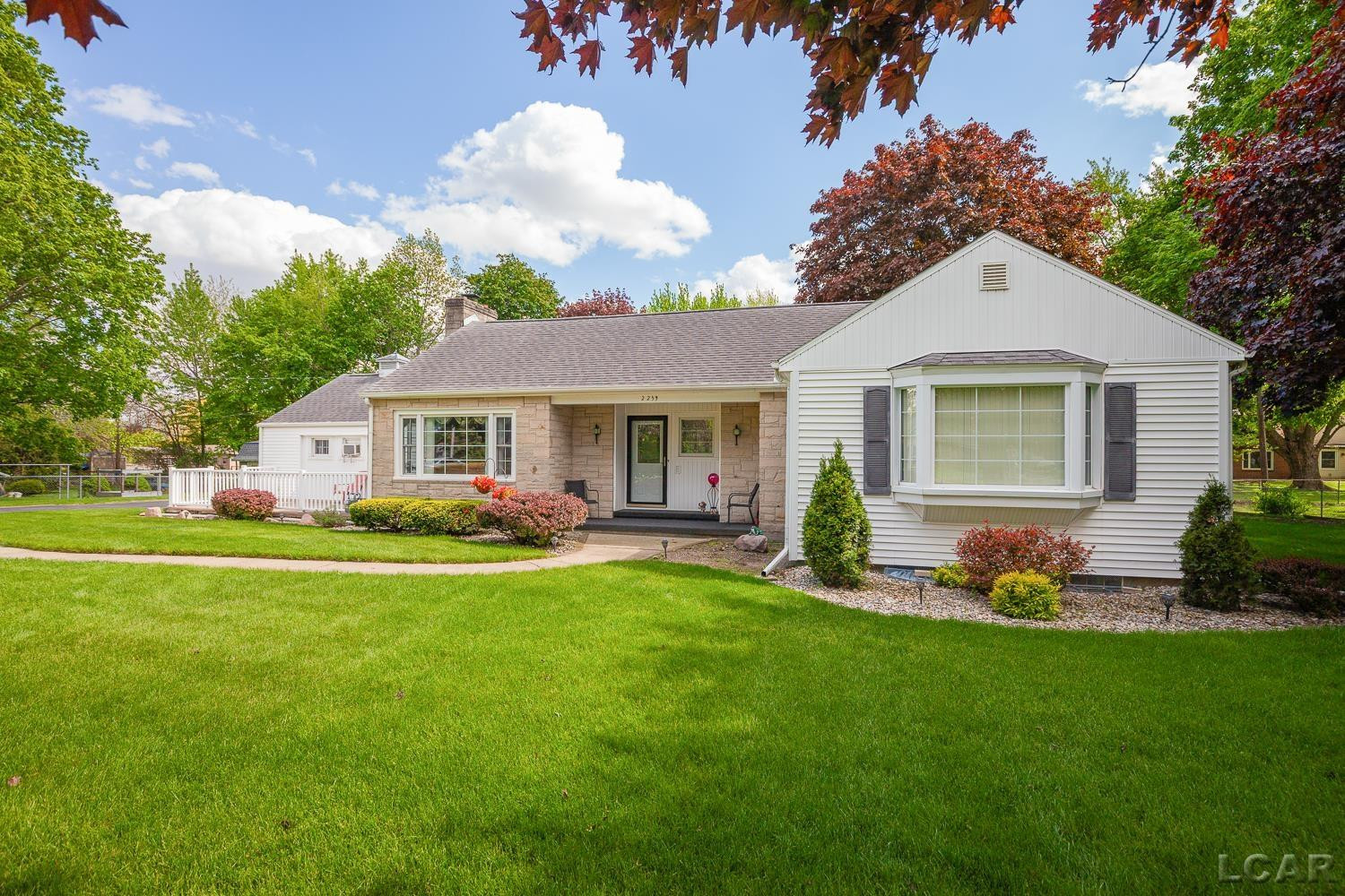 2259 Tayer Road, Adrian, MI 49221 — front exterior