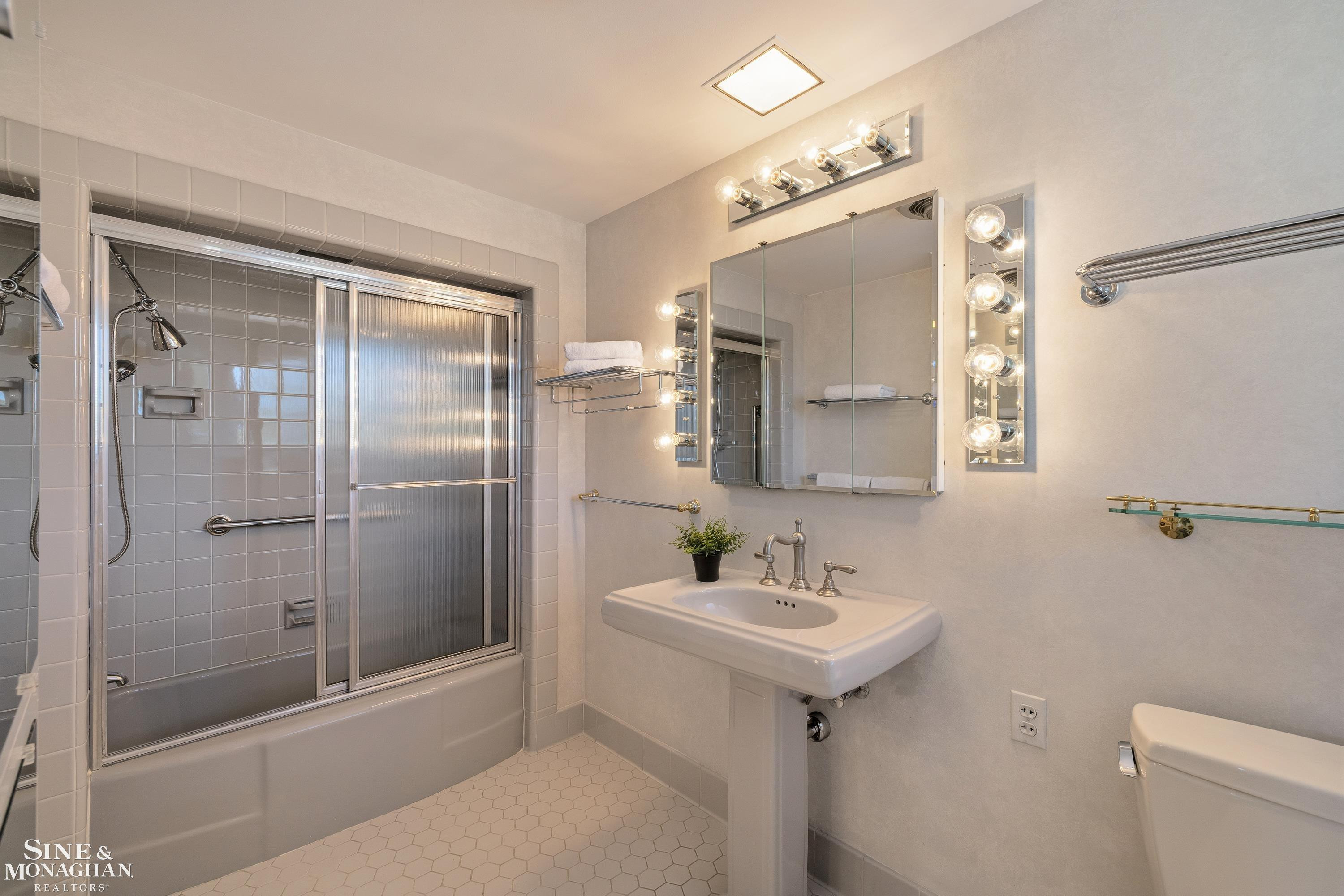 515 Lake Shore Road, Grosse Pointe Shores, MI 48236 — Photo 45