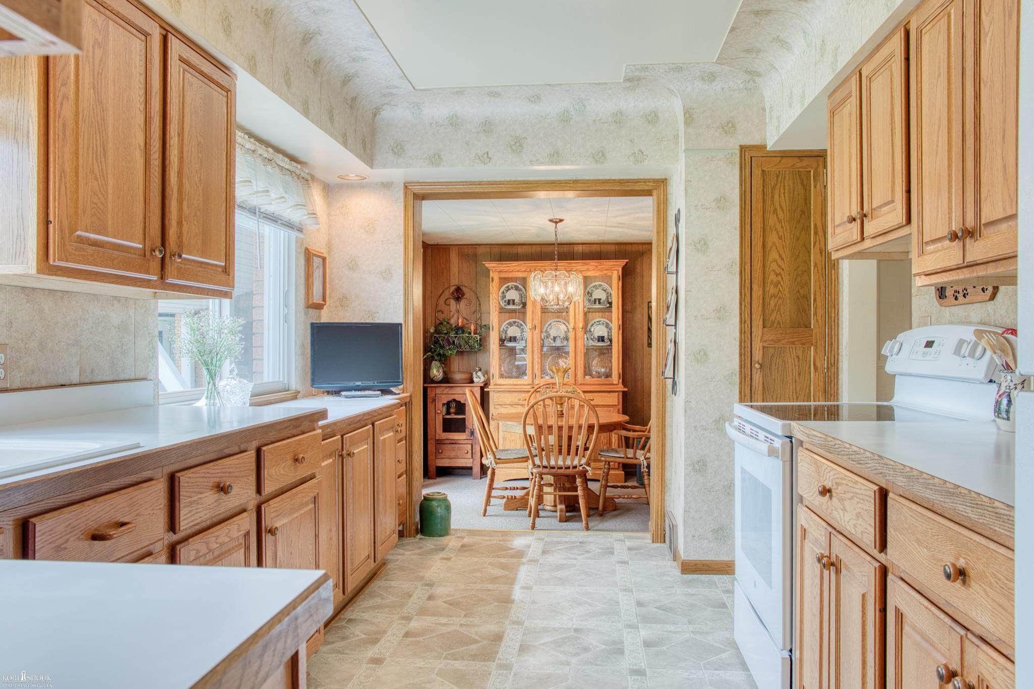 1205 Willow Street, Owosso, MI 48867 — Photo 5