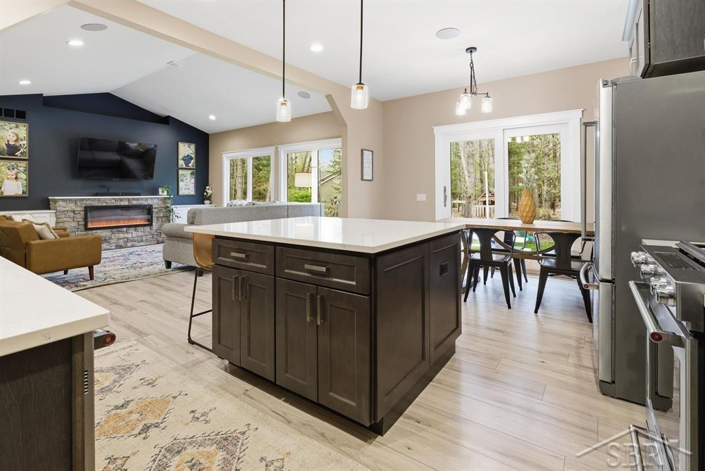 921 S Crooked Tree Lane, Midland, MI 48640 — Photo 9