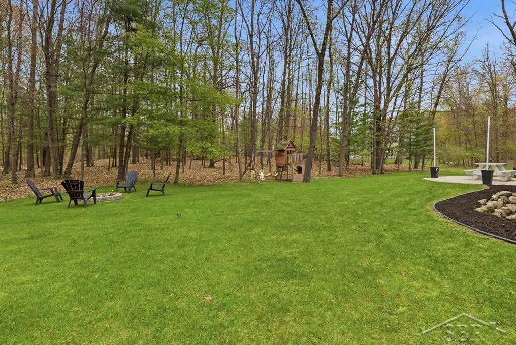 921 S Crooked Tree Lane, Midland, MI 48640 — Photo 36