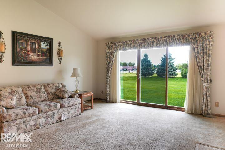 15453 Heather Ridge Trail, Clinton Twp, MI 48038 — Photo 4