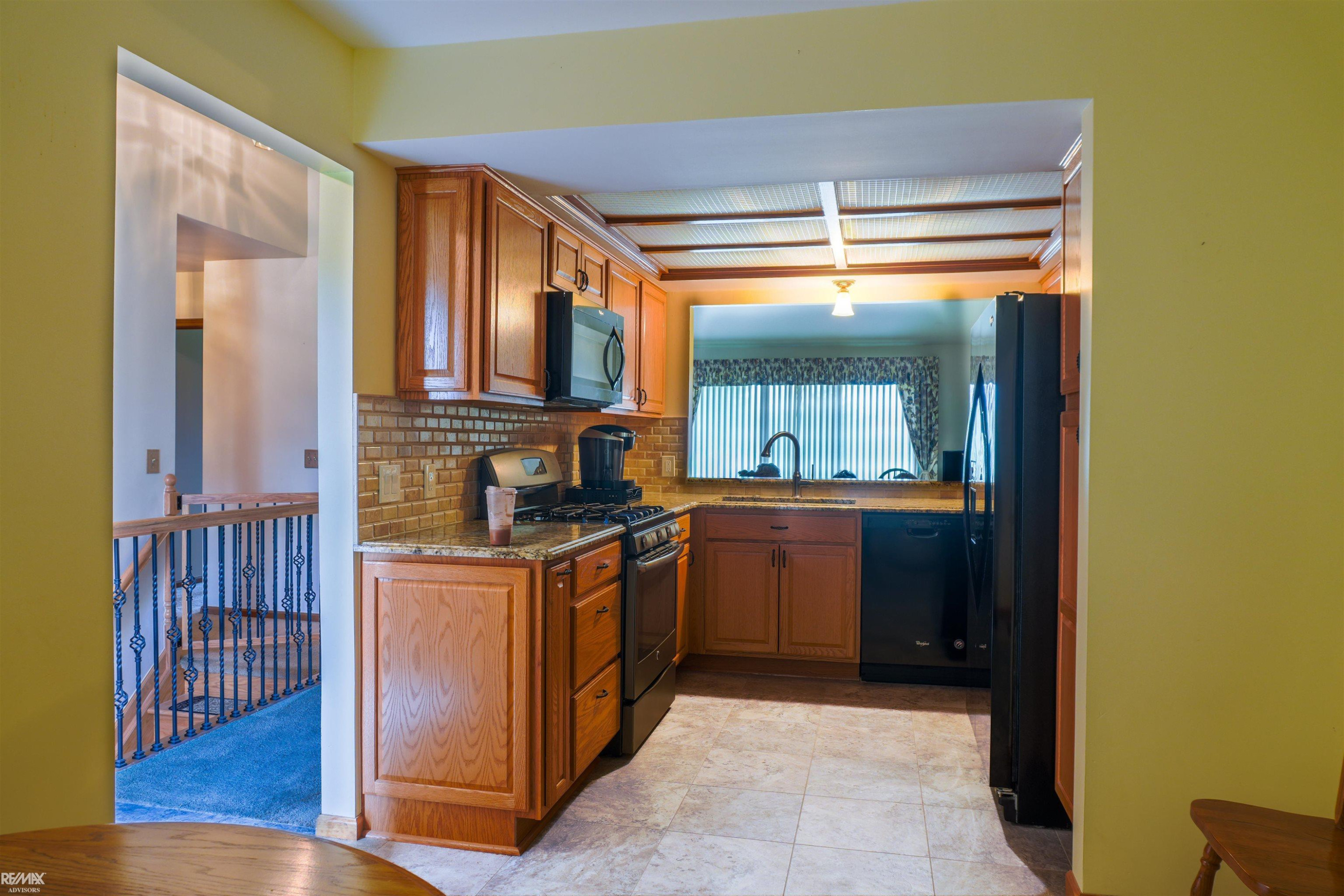 15453 Heather Ridge Trail, Clinton Twp, MI 48038 — Photo 8