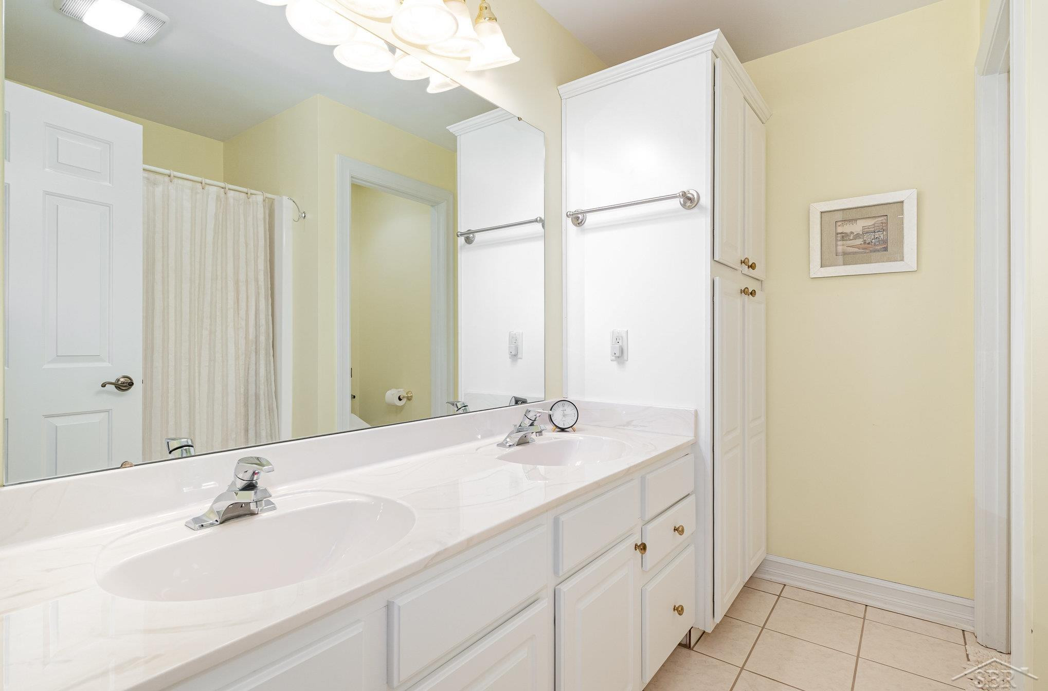 4270 Pebble Creek Court, Saginaw, MI 48603 — Photo 30