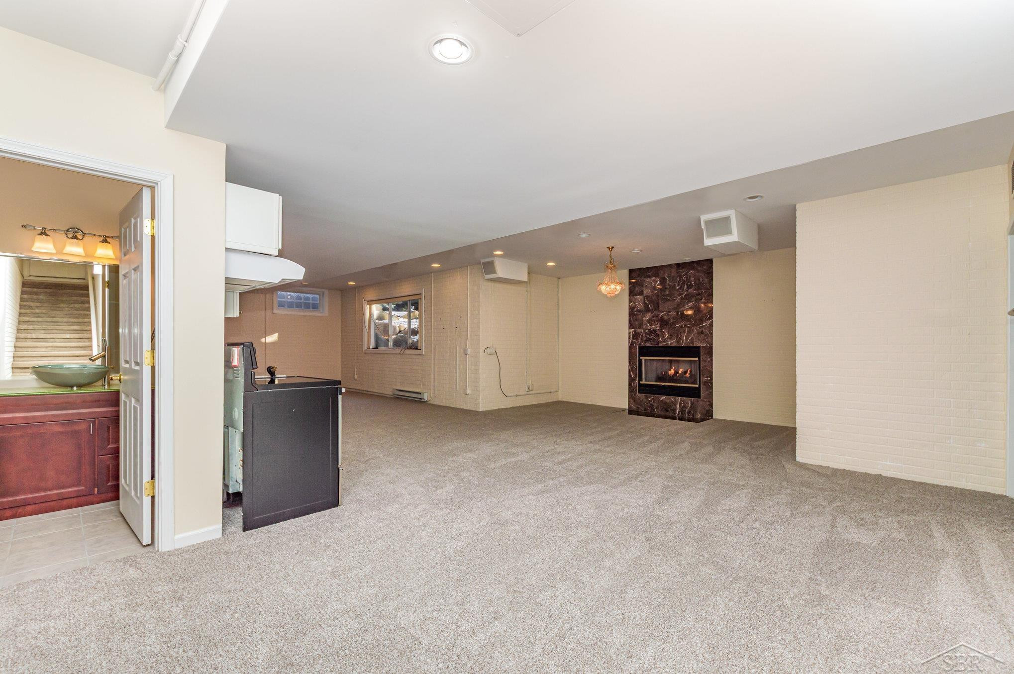 4270 Pebble Creek Court, Saginaw, MI 48603 — Photo 32