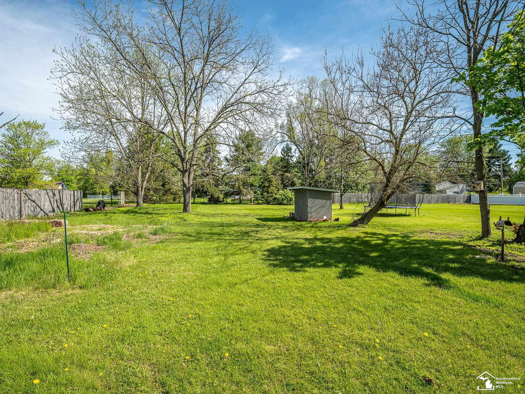 903 W Russell Road, Tecumseh, MI 49286 — Photo 36