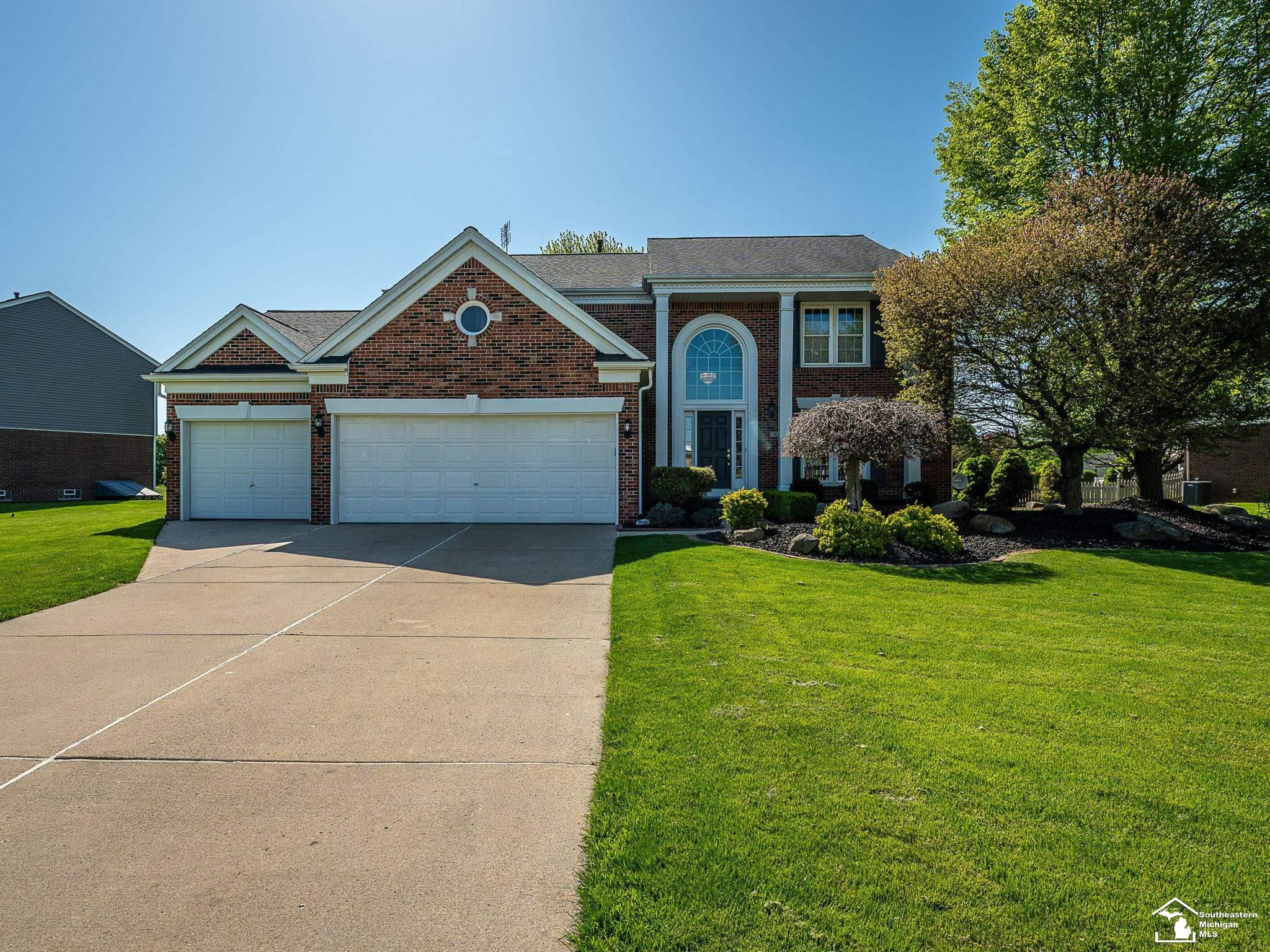 839 Kings Park Road, Monroe, MI 48161