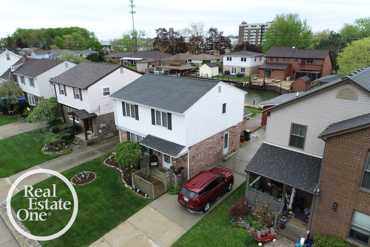 22444 Lange Street, Saint Clair Shores, MI 48080 — Photo 2