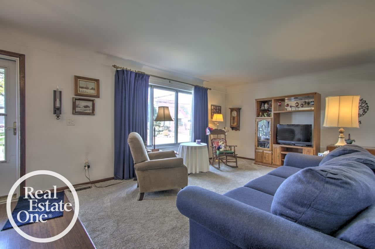 22444 Lange Street, Saint Clair Shores, MI 48080 — Photo 5