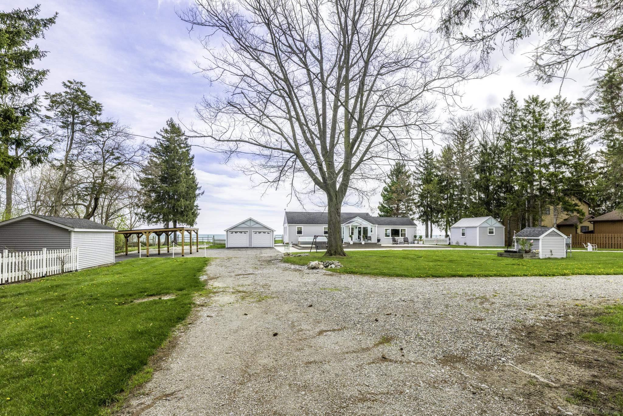6655 Lakeshore Road, Lexington, MI 48450 — Photo 10