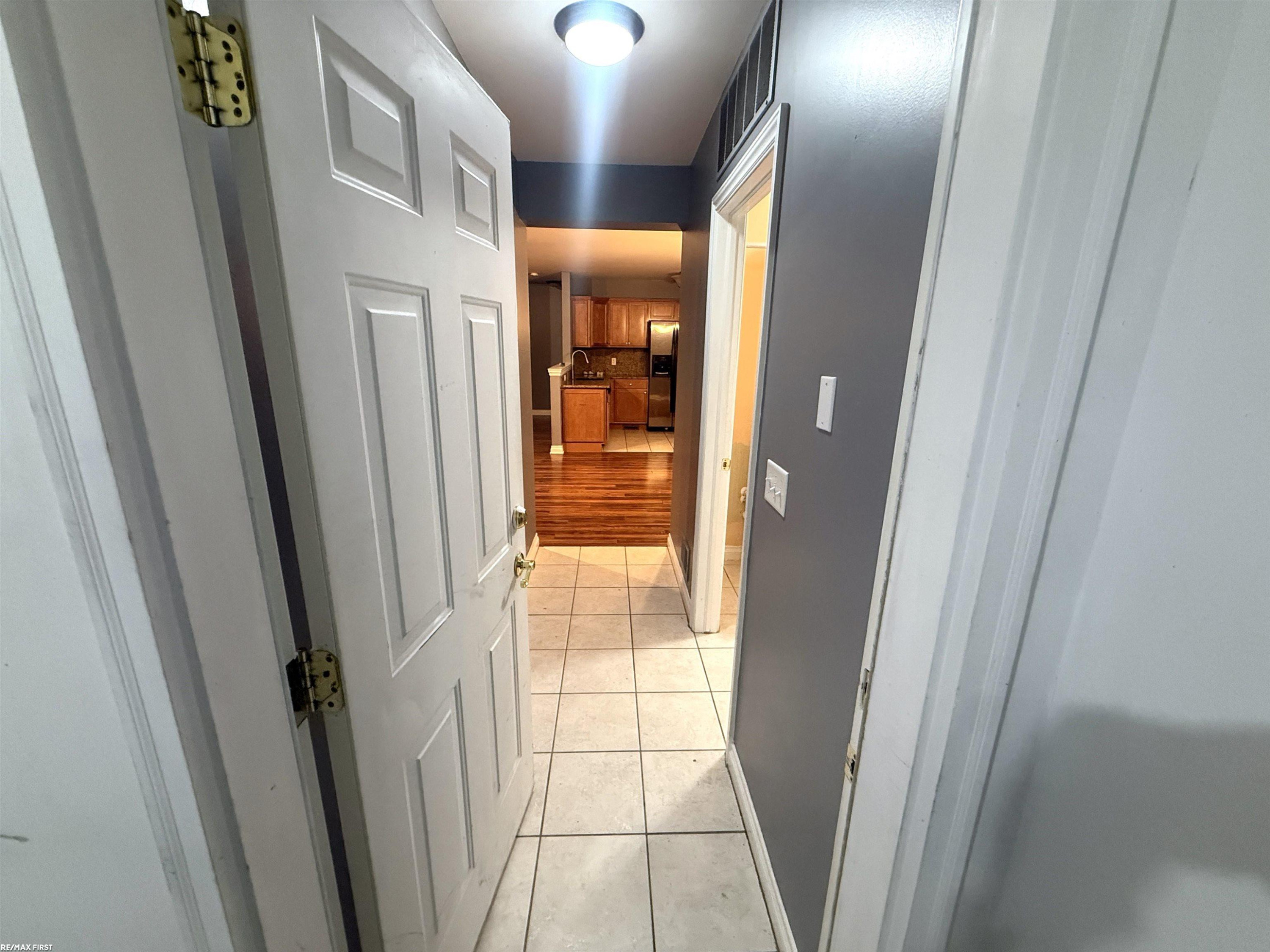 5647 Hampshire Lane, Ypsilanti, MI 48197 — Photo 22