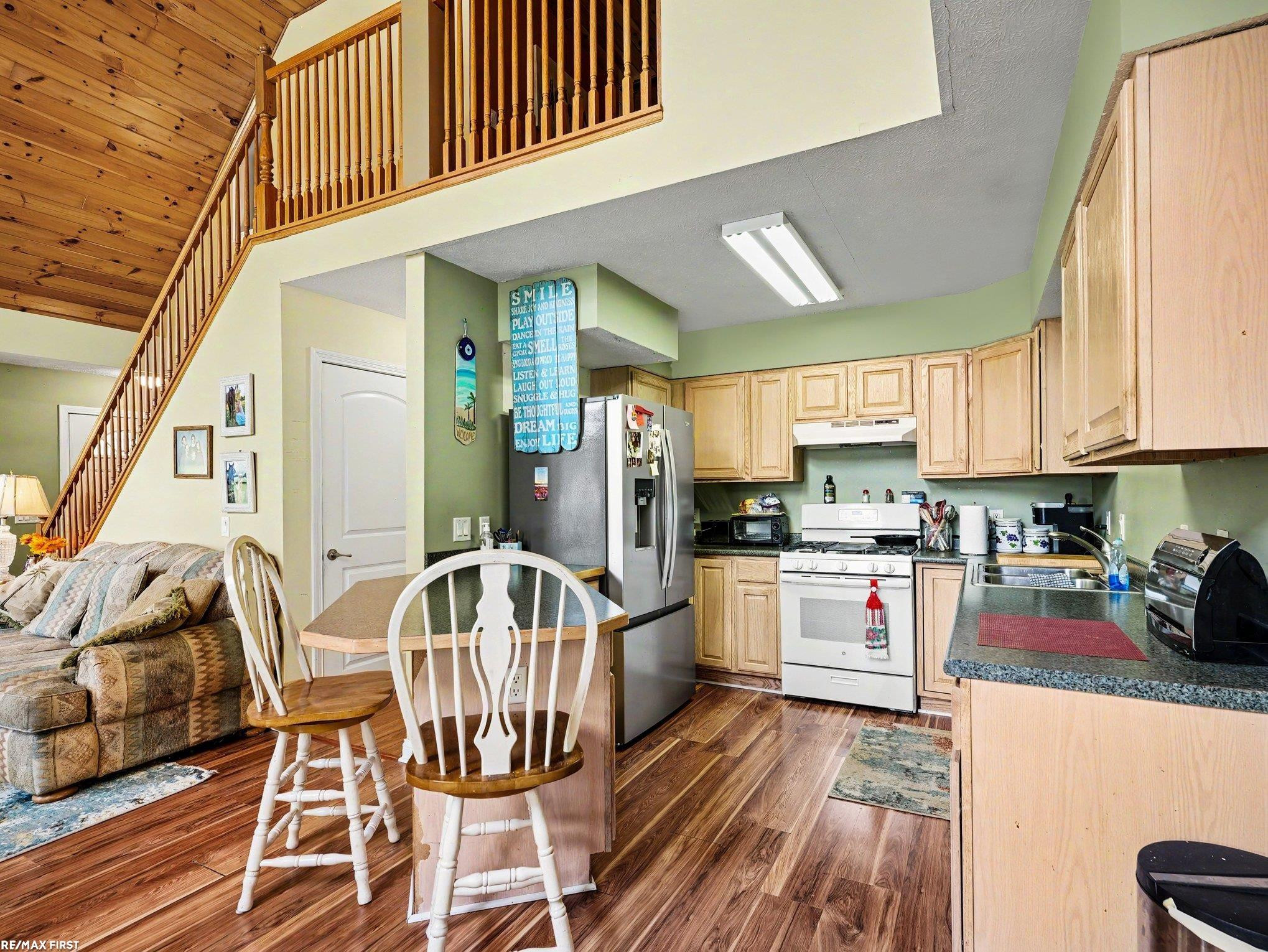221 Frasier Boulevard, MI 48028 — Photo 16