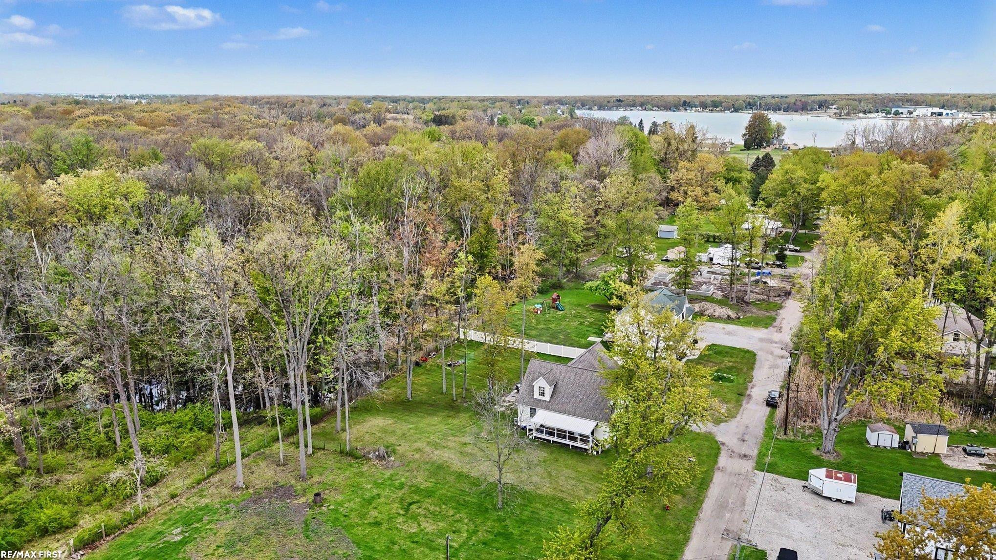 221 Frasier Boulevard, MI 48028 — Photo 32