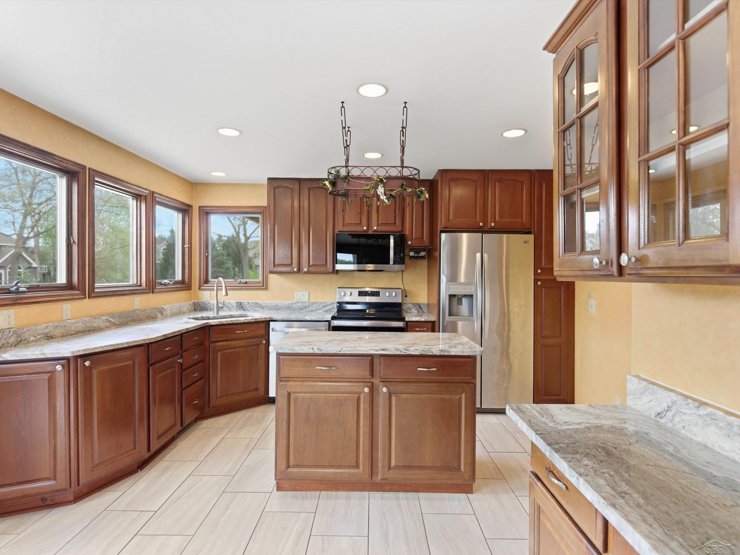 3172 Pine Tree Court, Waterford, MI 48329 — Photo 19