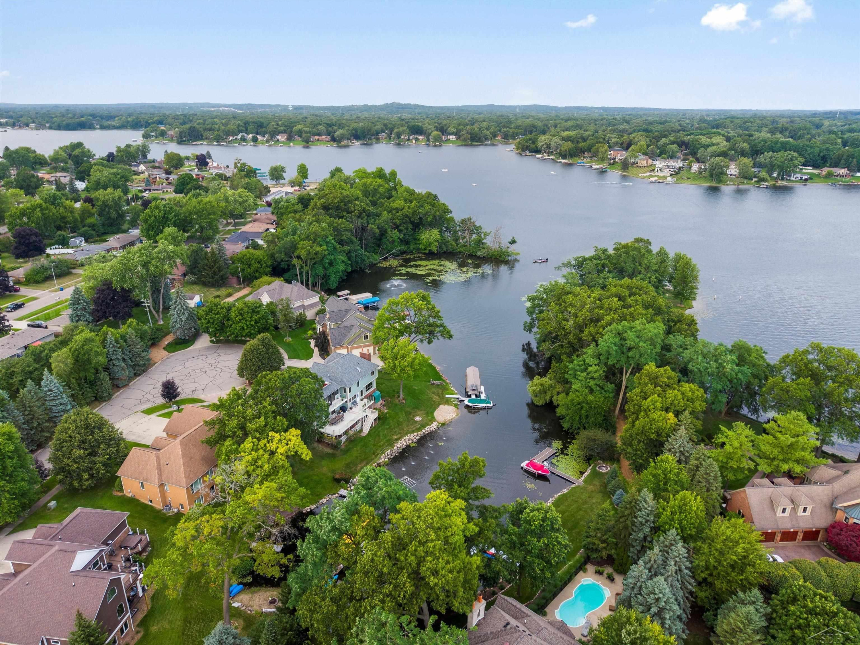3172 Pine Tree Court, Waterford, MI 48329 — Photo 57