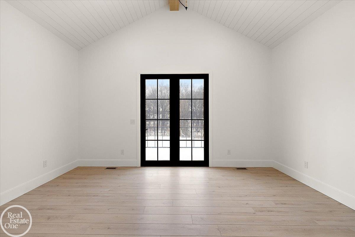 11182 Karen D Drive, Unit #14, MI 48065 — Photo 32