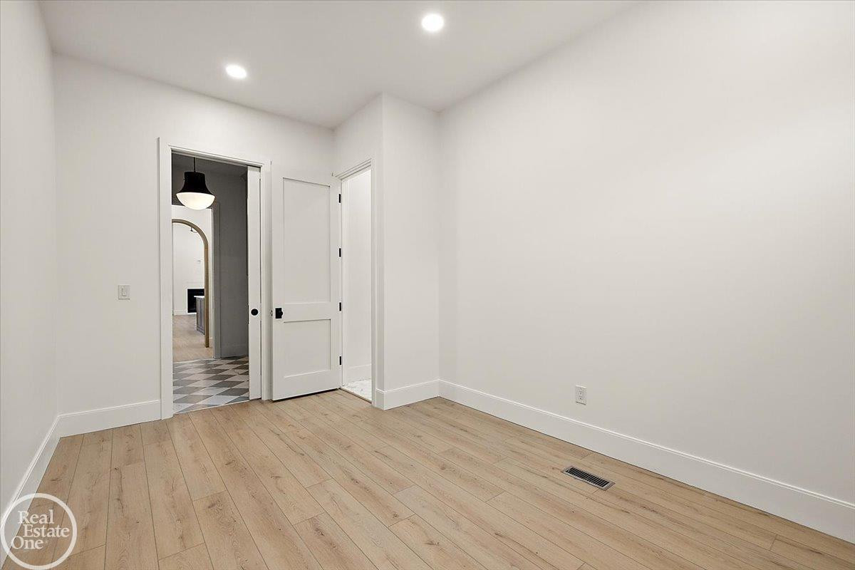 11182 Karen D Drive, Unit #14, MI 48065 — Photo 41