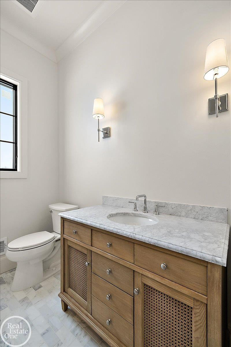 11182 Karen D Drive, Unit #14, MI 48065 — Photo 47