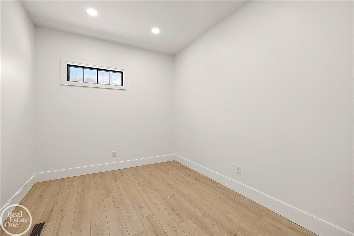 11182 Karen D Drive, Unit #14, MI 48065 — Photo 48