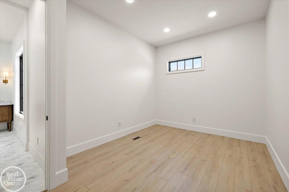 11182 Karen D Drive, Unit #14, MI 48065 — Photo 49