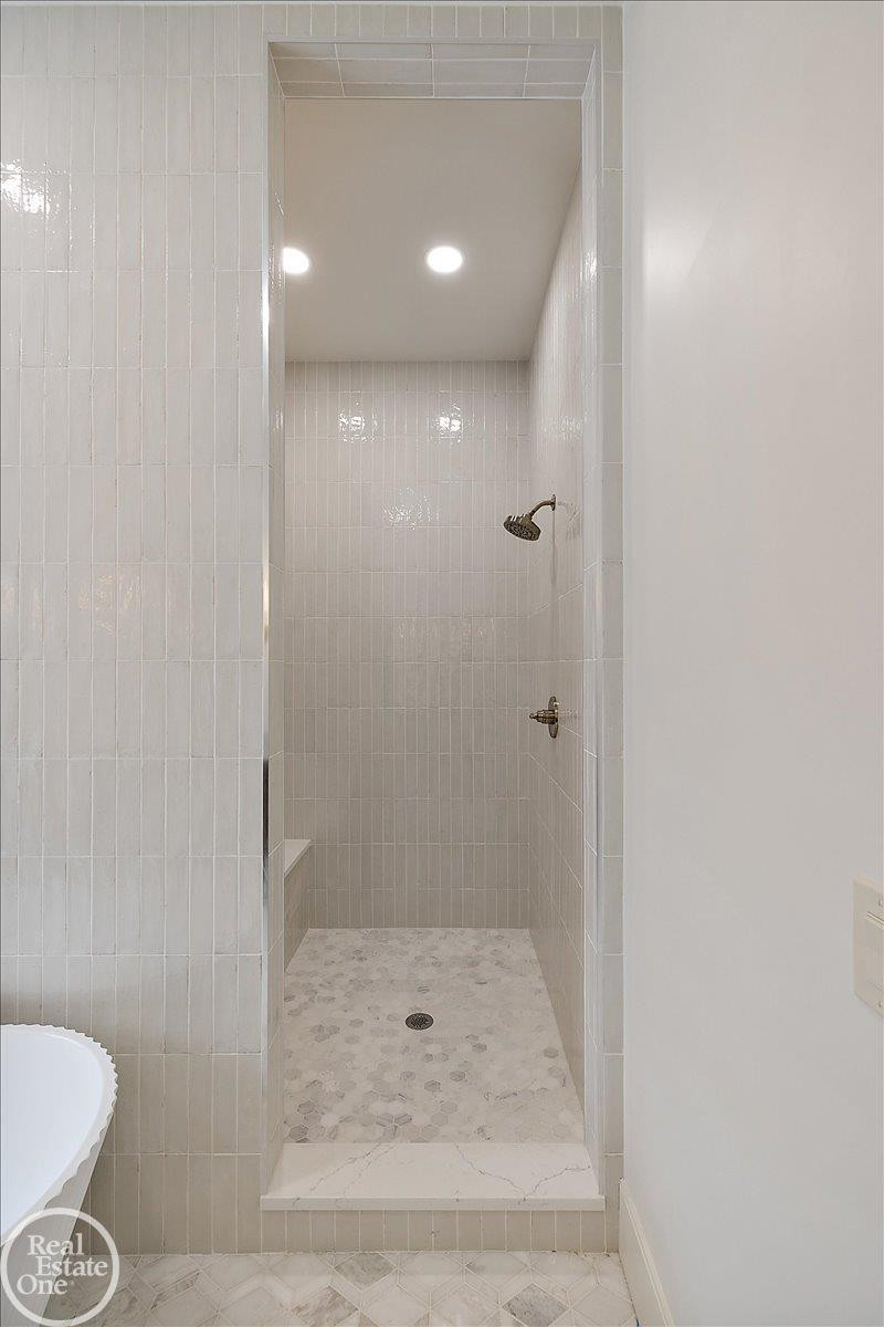 11182 Karen D Drive, Unit #14, MI 48065 — Photo 53