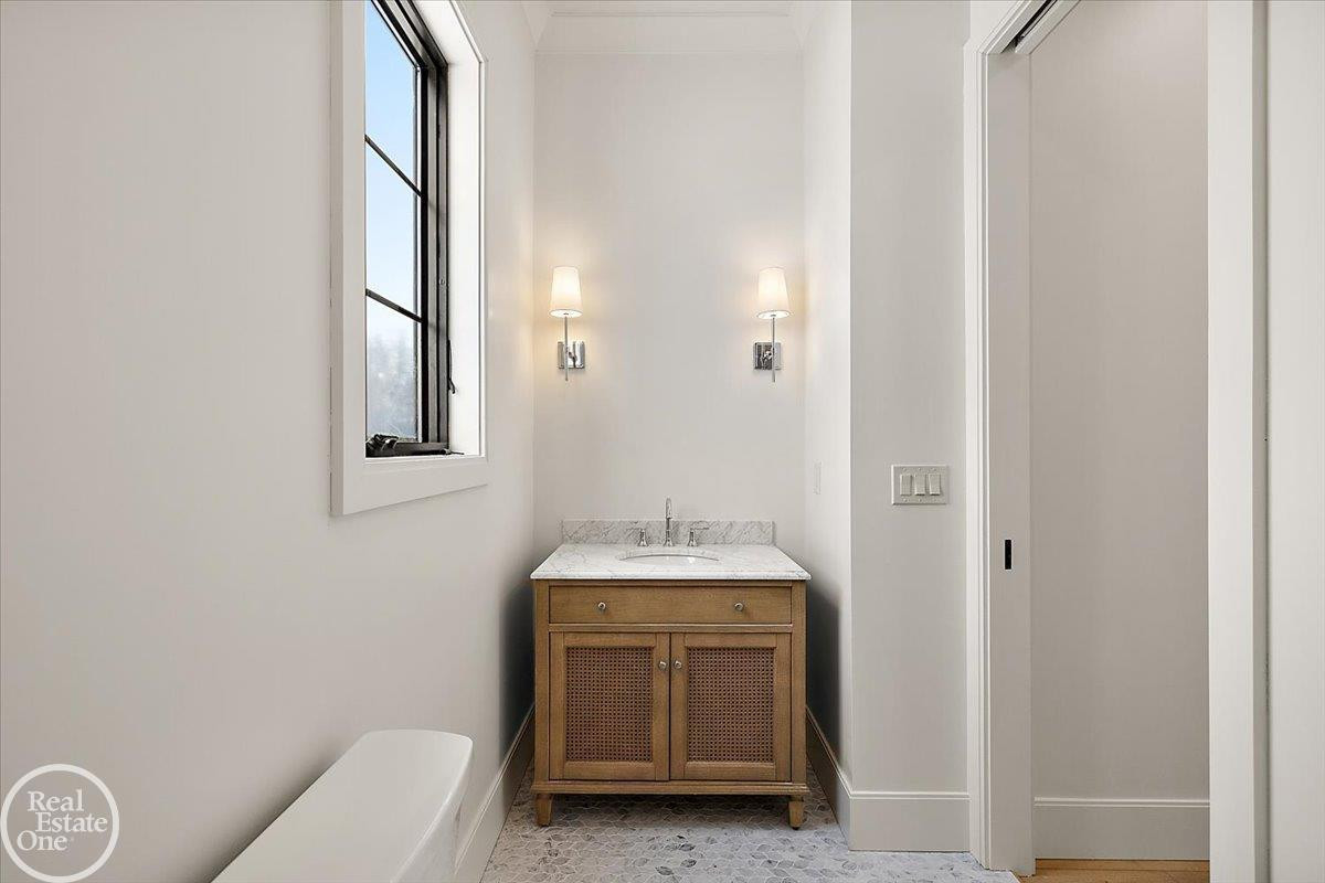 11182 Karen D Drive, Unit #14, MI 48065 — Photo 57
