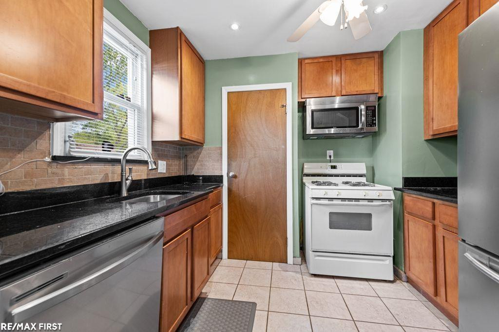 1864 Bacon Avenue, Berkley, MI 48072 — Photo 4